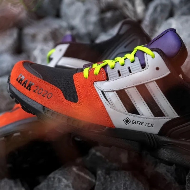 Irak x adidas ZX 8000 GTX Black | FX0372 | Grailify
